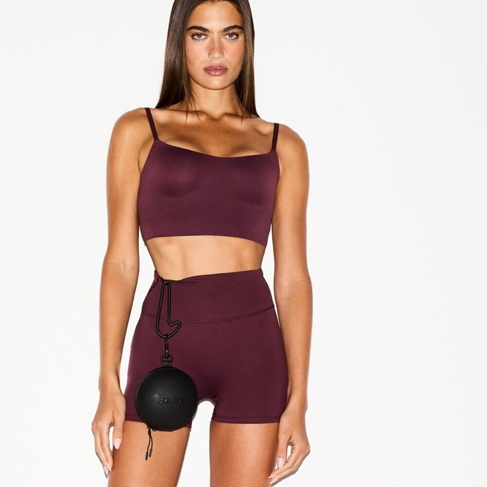 NikeSKIMS MATTE 3” SHORT